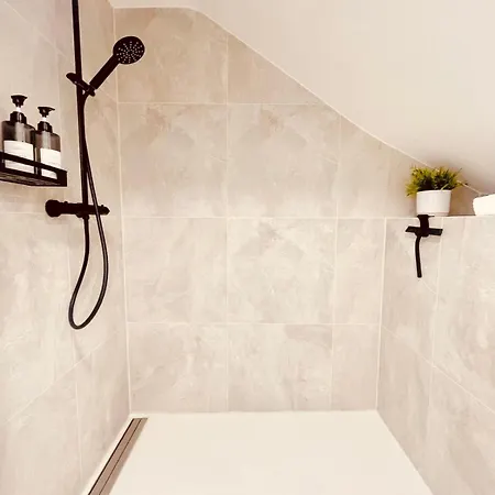 Einzimmerwohnung Frankfurt Messe * إشبورن